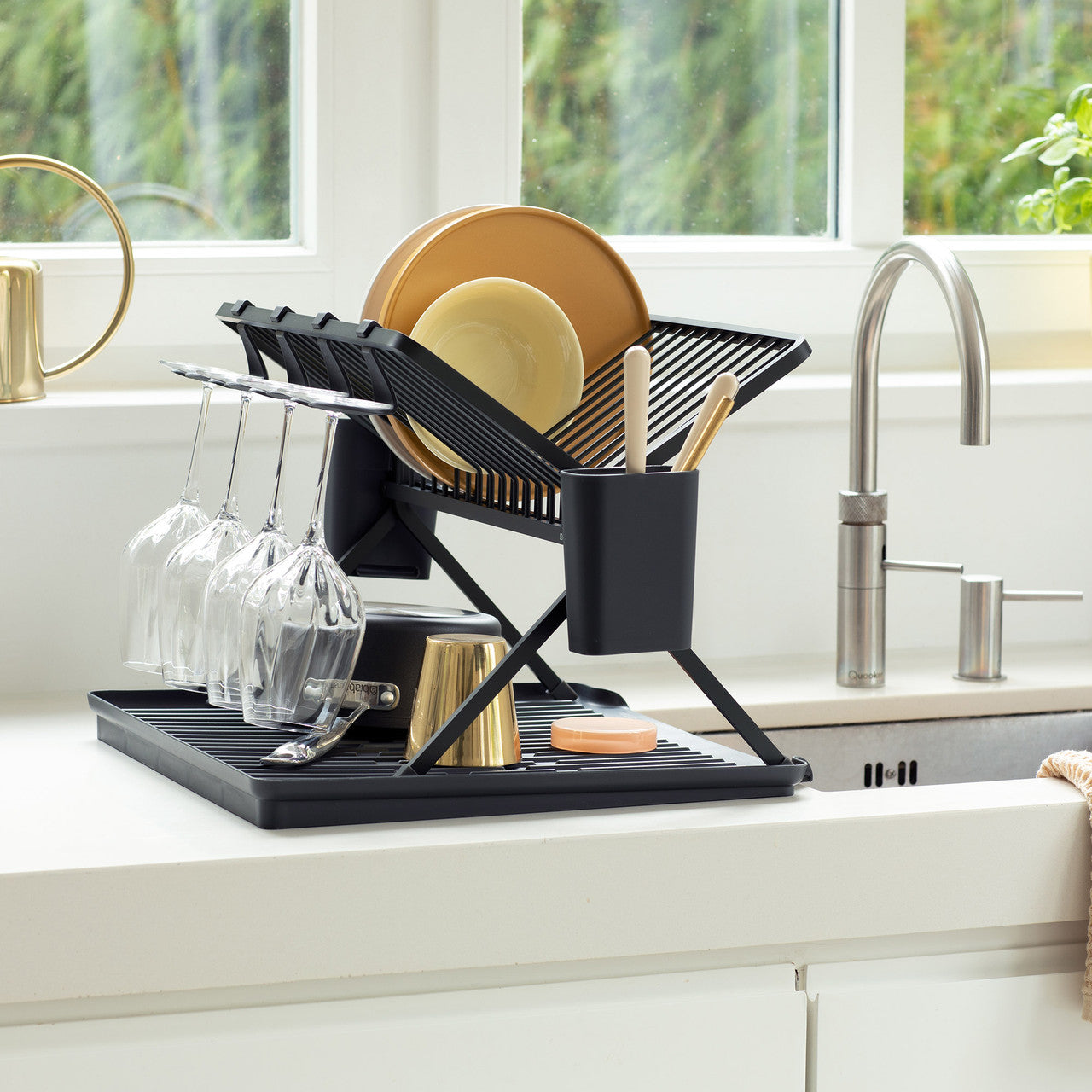 Dish drying racks & mats